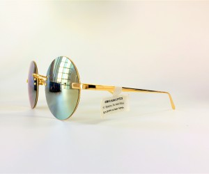M: 750 Linda Farrow